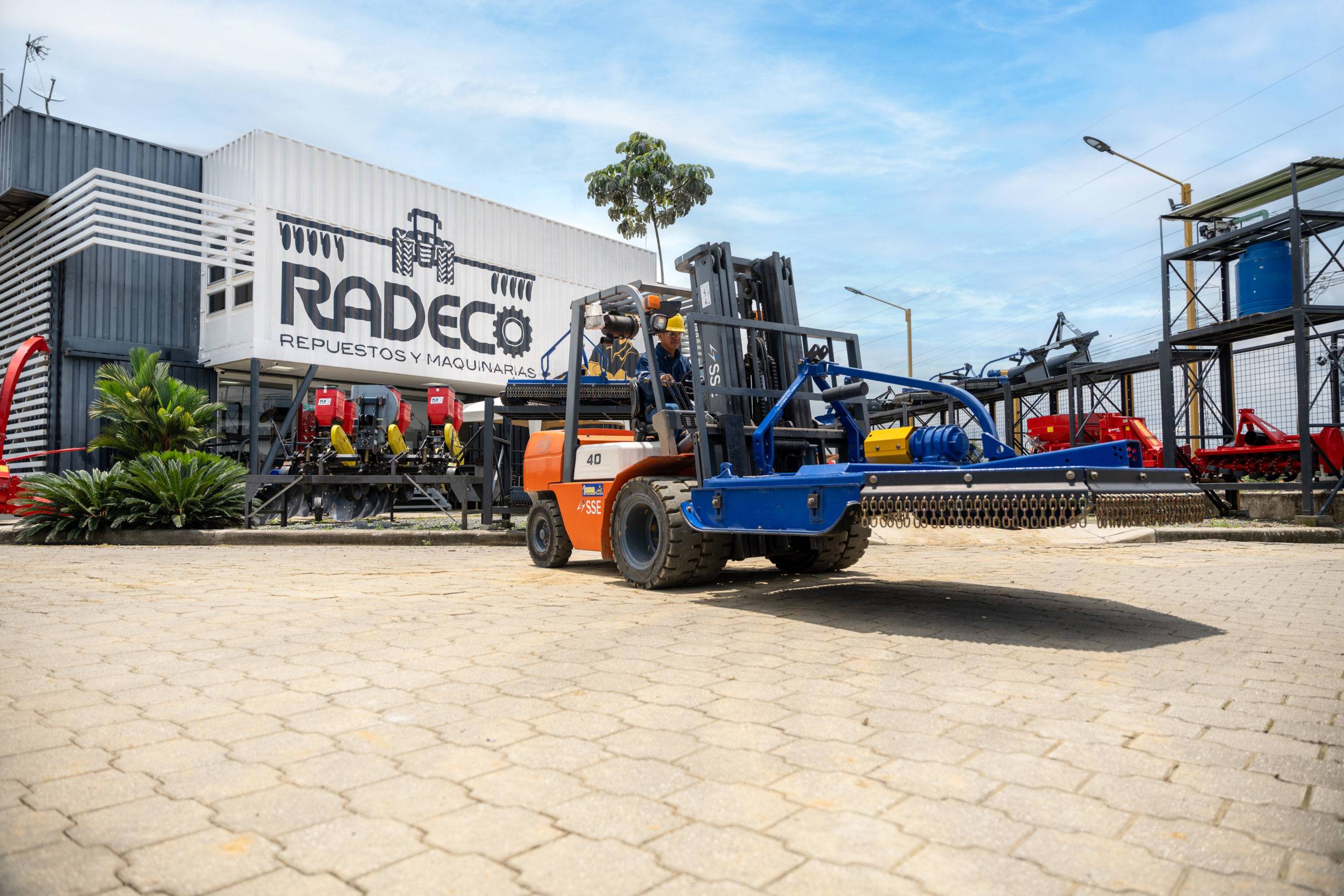Radeco_Sony7m4_DSC06824-